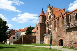 Podróże w duchu przygody wodnych: Nurkowanie, żeglarstwo, kajakarstwo i więcej